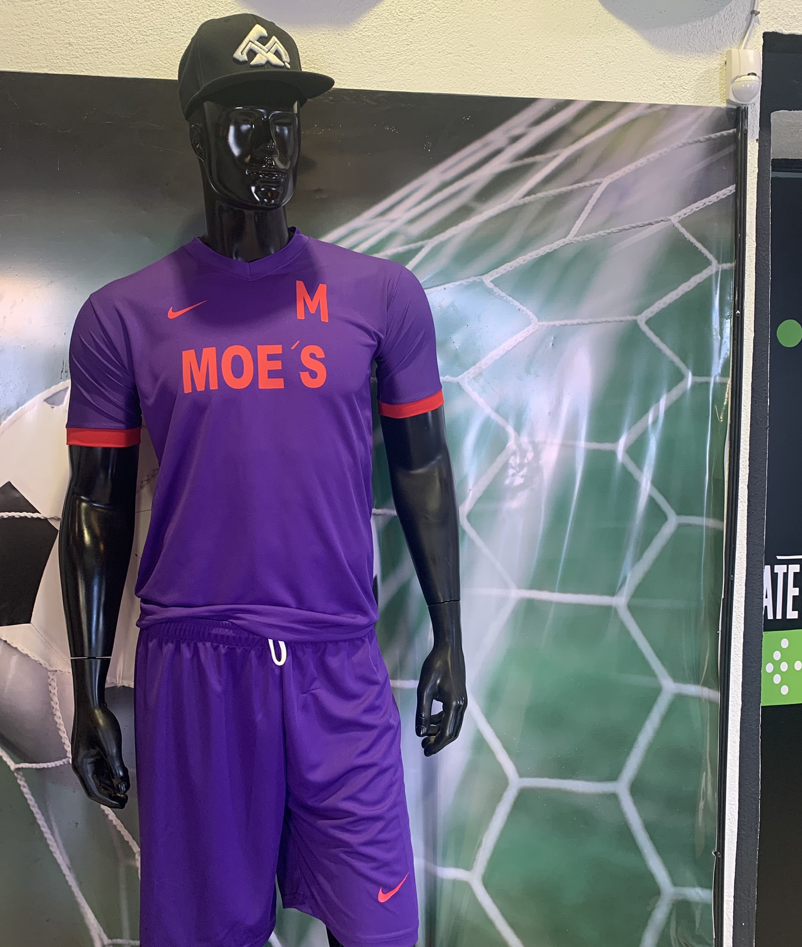 Simpson Moes #503 Morado